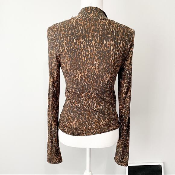 Free People leopard print tie neck top size small scoop neck - Picture 6 of 10